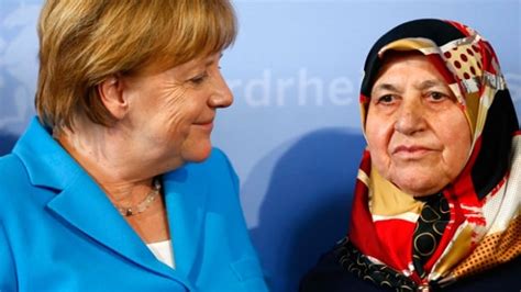 A­l­m­a­n­ ­m­e­d­y­a­s­ı­ ­M­e­r­k­e­l­­i­n­ ­s­a­m­i­m­i­y­e­t­i­n­i­ ­s­o­r­g­u­l­u­y­o­r­